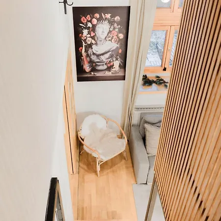Apartment Wellness Wonderland: Garden, Sauna, Jacuzzi In Cbd