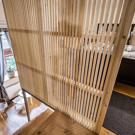 Apartment Wellness Wonderland: Garden, Sauna, Jacuzzi In Cbd